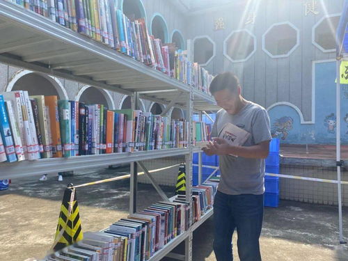 流動圖書車再次駛入民眾社區 豐富閱讀生活，文化大篷車邀您共賞書香